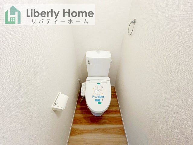 土浦市真鍋9期　新築戸建のトイレ