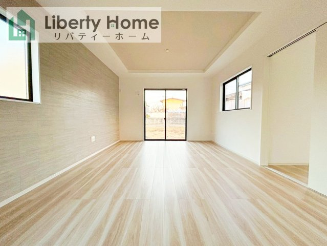 土浦市真鍋9期　新築戸建の居間・リビング