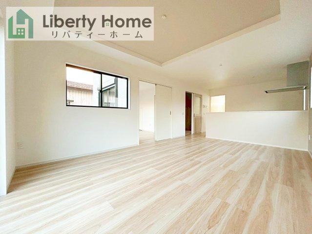 土浦市真鍋9期　新築戸建の居間・リビング