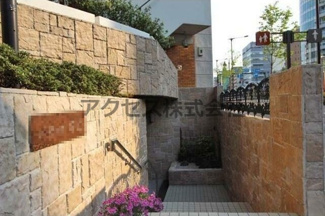 【エントランス】