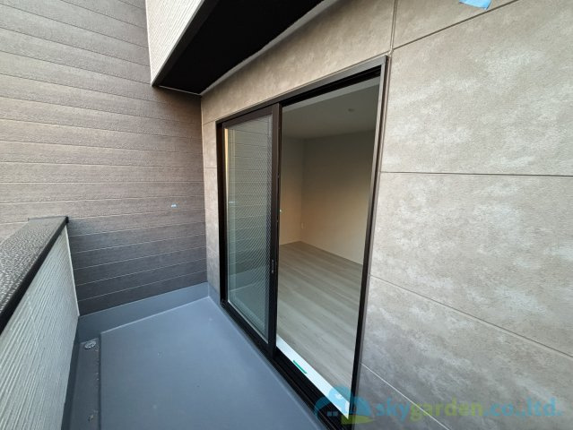 平塚市諏訪町3期　新築戸建　全3棟3号棟のバルコニー