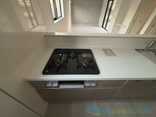 平塚市諏訪町3期　新築戸建　全3棟3号棟のキッチン