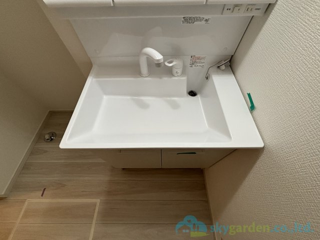 平塚市諏訪町3期　新築戸建　全3棟3号棟の独立洗面台