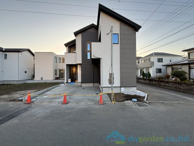 平塚市諏訪町3期　新築戸建　全3棟3号棟の外観