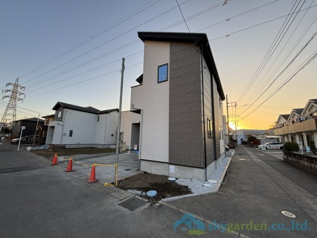 平塚市諏訪町3期　新築戸建　全3棟3号棟の外観