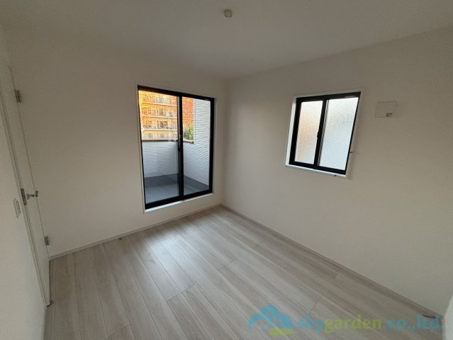 平塚市諏訪町3期　新築戸建　全3棟3号棟の洋室