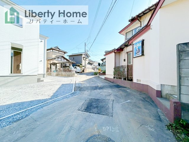 第1取手市野々井　新築戸建の前面道路含む現地写真