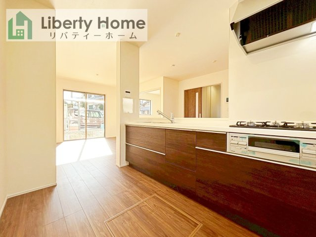 第1取手市野々井　新築戸建の前面道路含む現地写真