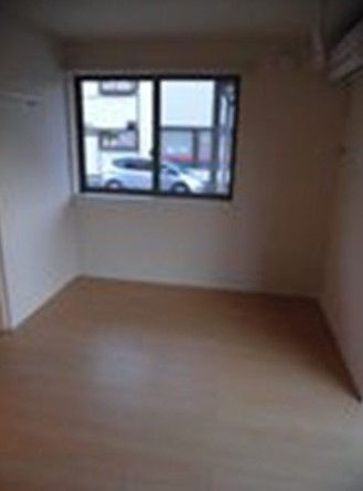 メゾンサンエイトの洋室