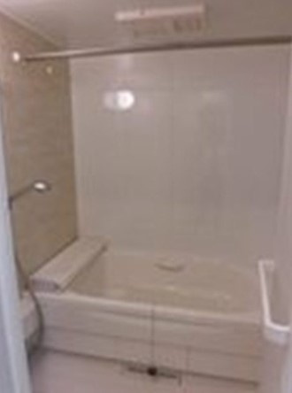 メゾンサンエイトの浴室