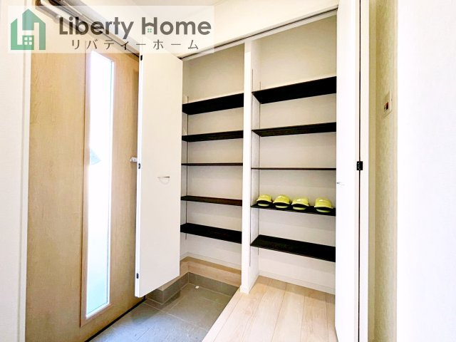 つくば市自由ケ丘第10　新築戸建の玄関