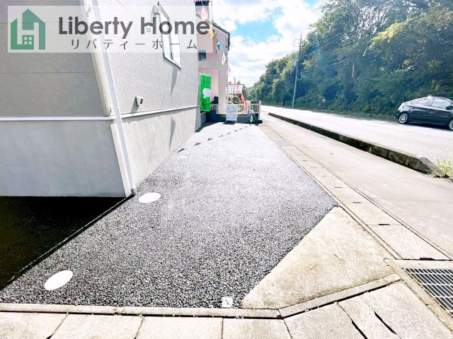 つくば市自由ケ丘第10　新築戸建の駐車場