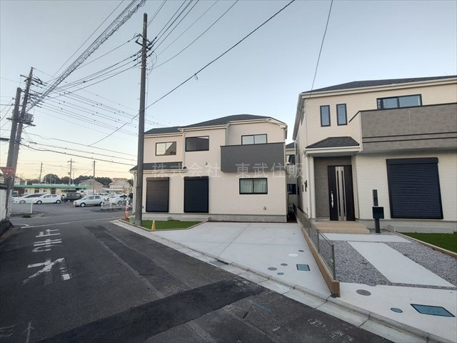 【前面道路含む現地写真】の画像