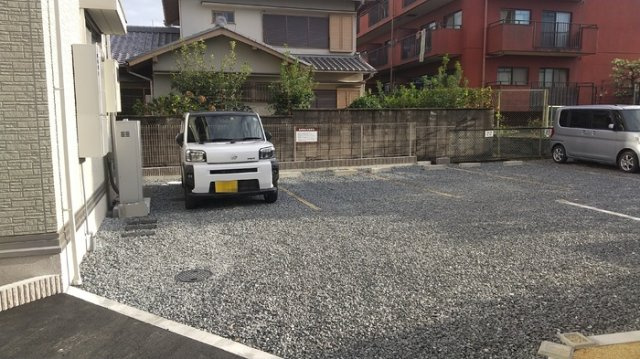 モン リーヴルの駐車場