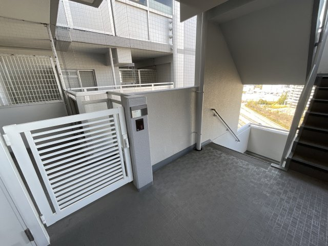 【玄関】 | サンディパークスⅡ番館