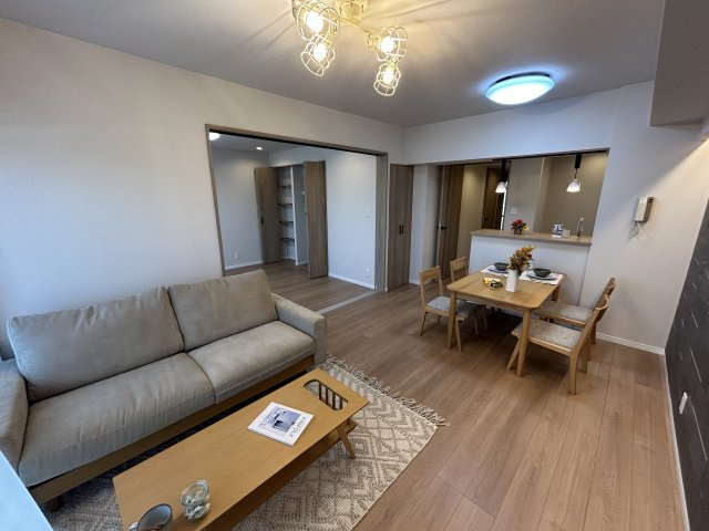 【居間・リビング】コープ野村バードウッド鶴見２番館 