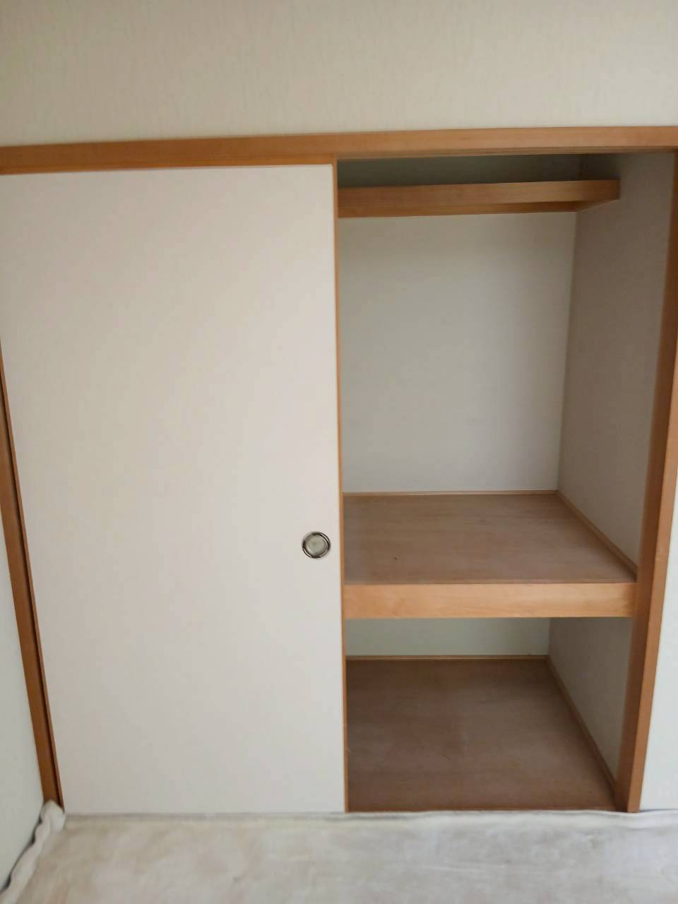 新富士町3丁目６貸家の収納