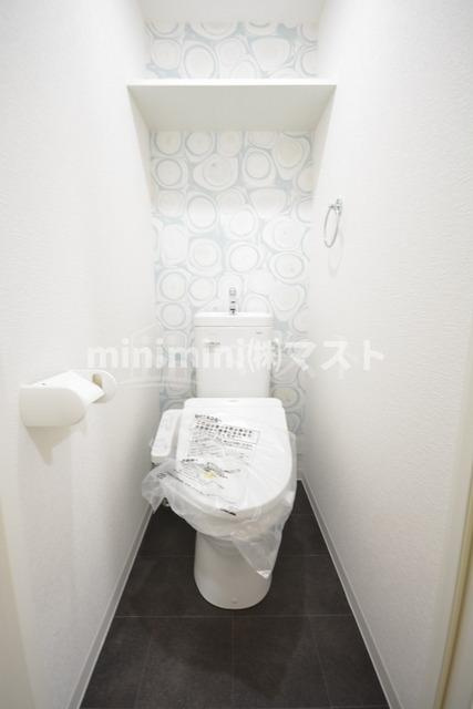 大阪市西区立売堀６丁目の賃貸マンションのトイレ
