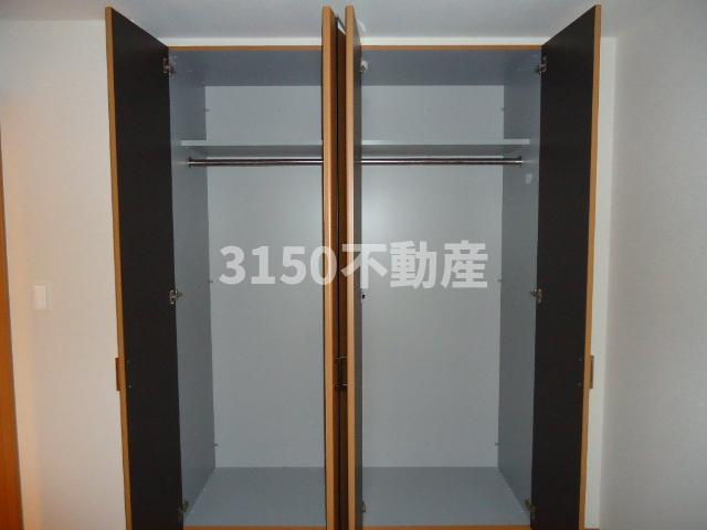 クローバーの収納|洋西クローゼット