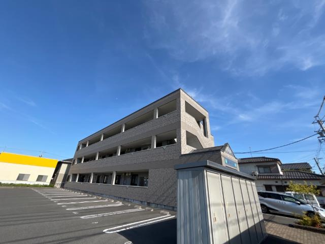 クローバーの外観|外観写真（昼）