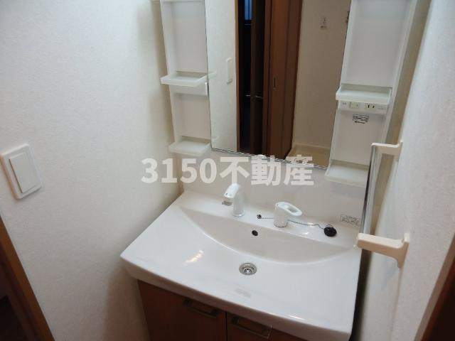 クローバーの洗面所|洗髪洗面化粧台