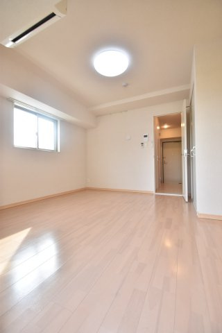 大阪市城東区野江３丁目の賃貸マンションの居間・リビング