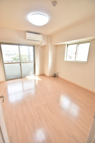 大阪市城東区野江３丁目の賃貸マンションの寝室