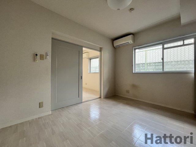 ヴィラウッドランド2　の居間・リビング