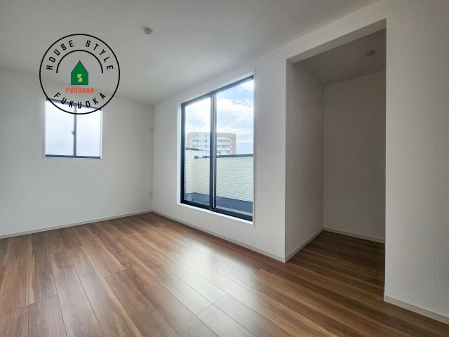 春日市春日原北町5丁目第1-2棟（1号棟）　の内観：施工例|穏やかな光が差し込む室内には、穏やかな時間が流れます。