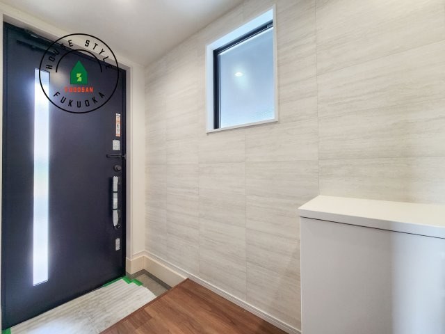 春日市春日原北町5丁目第1-2棟（1号棟）　の内観：施工例|二重ロックでしっかり防犯対策ができます。