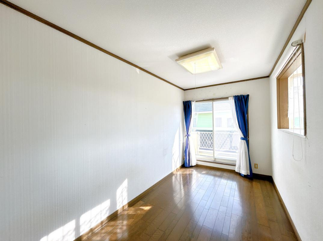 高萩市大字石滝　中古戸建の洋室