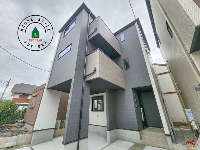 春日市春日原北町5丁目第1-2棟（2号棟）　の外観|デザイン性のある外観です。