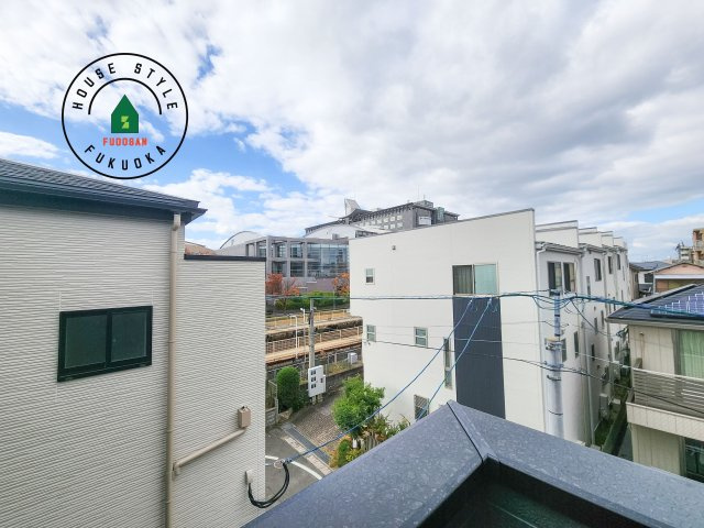 春日市春日原北町5丁目第1-2棟（2号棟）　の外観：施工例|眺望や窓からの景色が良いと、家で過ごす時間も快適です。