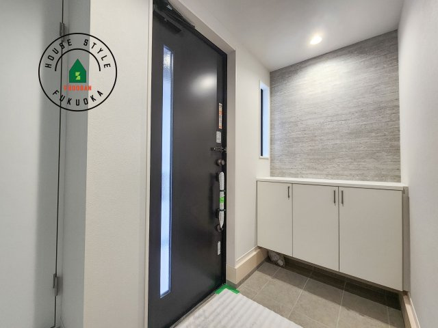 春日市春日原北町5丁目第1-2棟（2号棟）　の内観：施工例|二重ロックでしっかり防犯対策ができます。