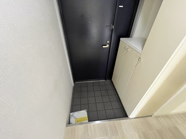 ヴィラウッドランド2　の玄関