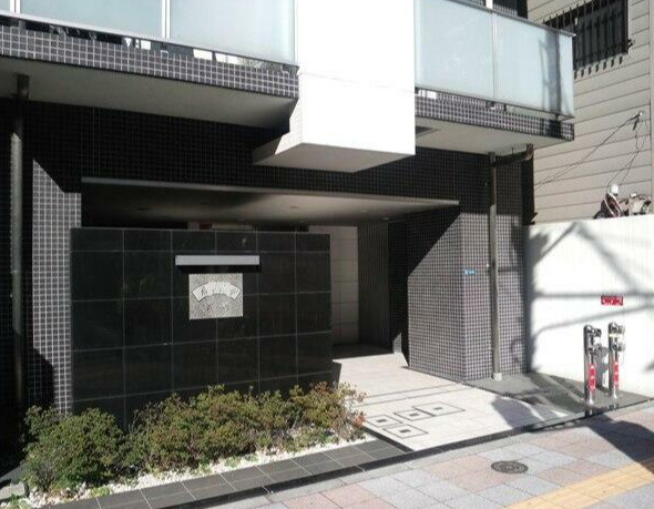 パークウェル蔵前のエントランス