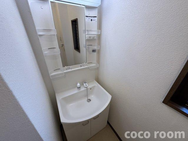 ジョイルームの独立洗面台