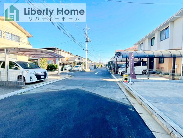 守谷市松前台6丁目　新築戸建　A号棟の前面道路含む現地写真