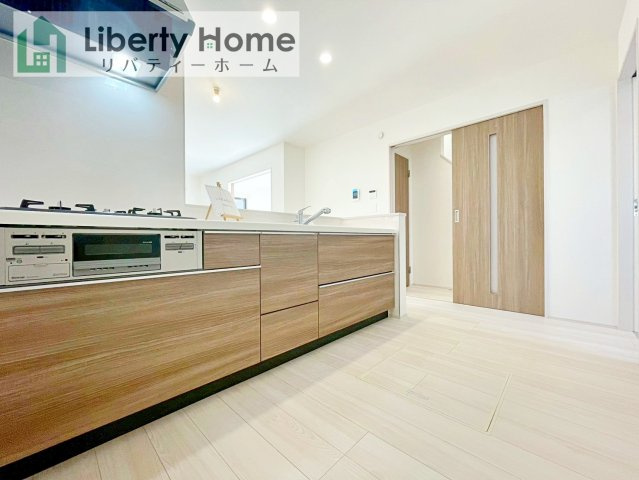 守谷市松前台6丁目　新築戸建　A号棟のキッチン