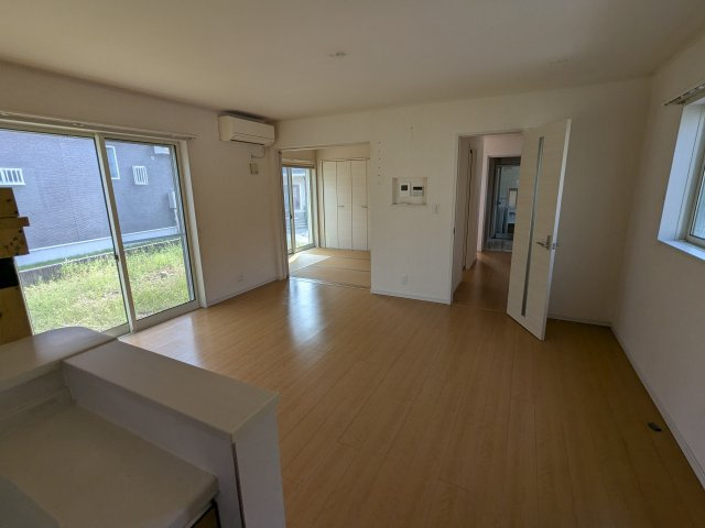 中古戸建　秋間みのりが丘の居間・リビング