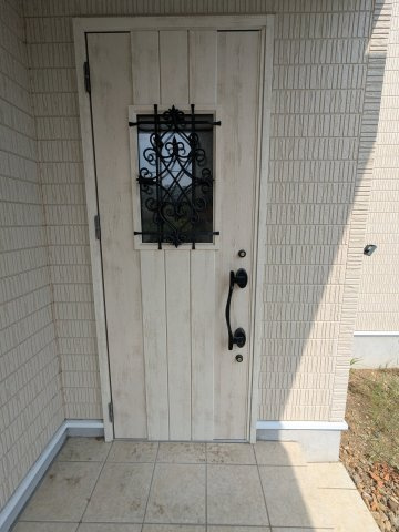 中古戸建　秋間みのりが丘の玄関