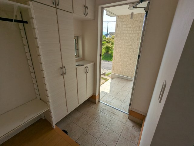 中古戸建　秋間みのりが丘の玄関