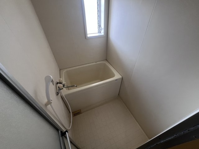 メゾン北鈴の浴室