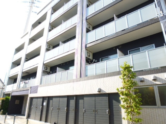 【外観】 | 鉄筋コンクリート造のガッチリとした建物。