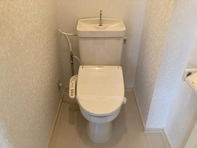 【トイレ】 | ウォームパレス | 清潔感のあるトイレです