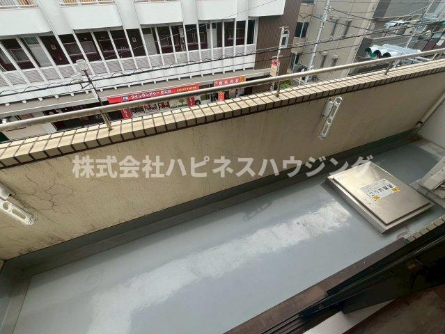 MAKE　BLDGのバルコニー