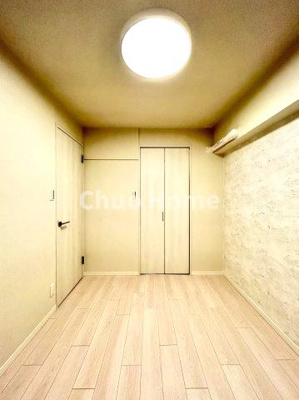 【子供部屋】 | ツインシティ1番館エトランズ東砂 | 【子供部屋】お子様を持つ家庭の約6割が「家族や子どものため」に購入を希望。入学後の転校を避け、広い空間でのびのび育てたいなどの親心が、家探しのきっかけになっているようです。