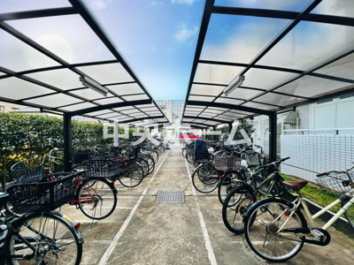 【駐輪場】 | ツインシティ1番館エトランズ東砂 | 【自転車置き場】最新の空き状況や費用などの詳細は担当スタッフまでお問い合わせください。