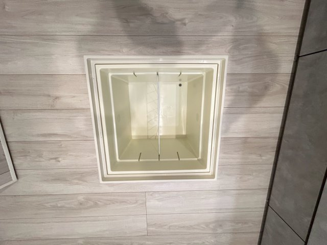 ◆リビング広々２０帖のゆったり４ＬＤＫ◆並列駐車２台可能◆リナージュ大津月輪５丁目２４－２期の収納|床下収納