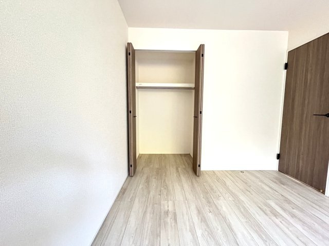 ◆リビング広々２０帖のゆったり４ＬＤＫ◆並列駐車２台可能◆リナージュ大津月輪５丁目２４－２期の収納|クローゼット